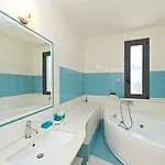 Otus Camere 4* Otranto