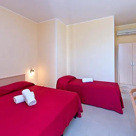 Otus 4* Otranto